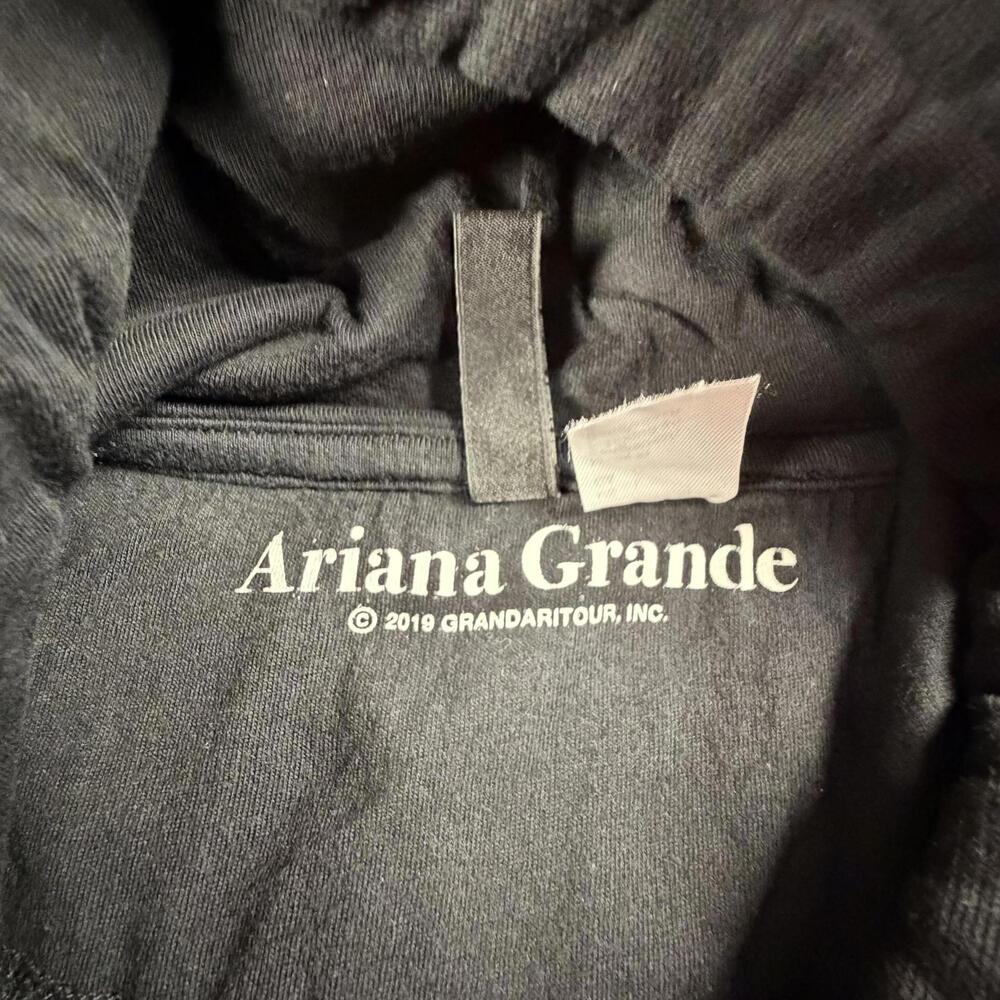 Ariana Grande Black Graphic‎ Hoodie Sweatshirt #1367 - Picture 2 of 7